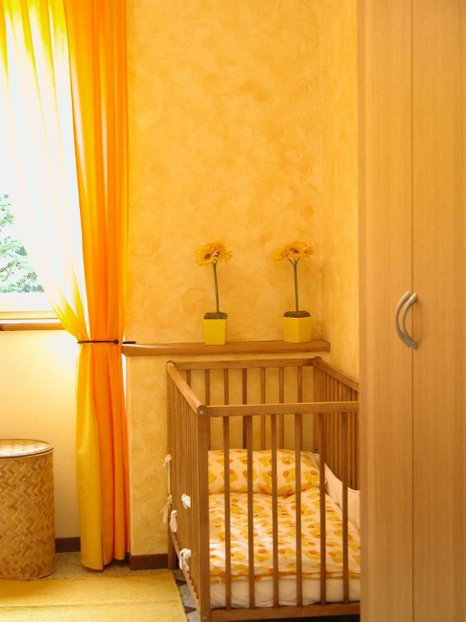 グラヴェドーナCasa Cinziaアパートメント エクステリア 写真